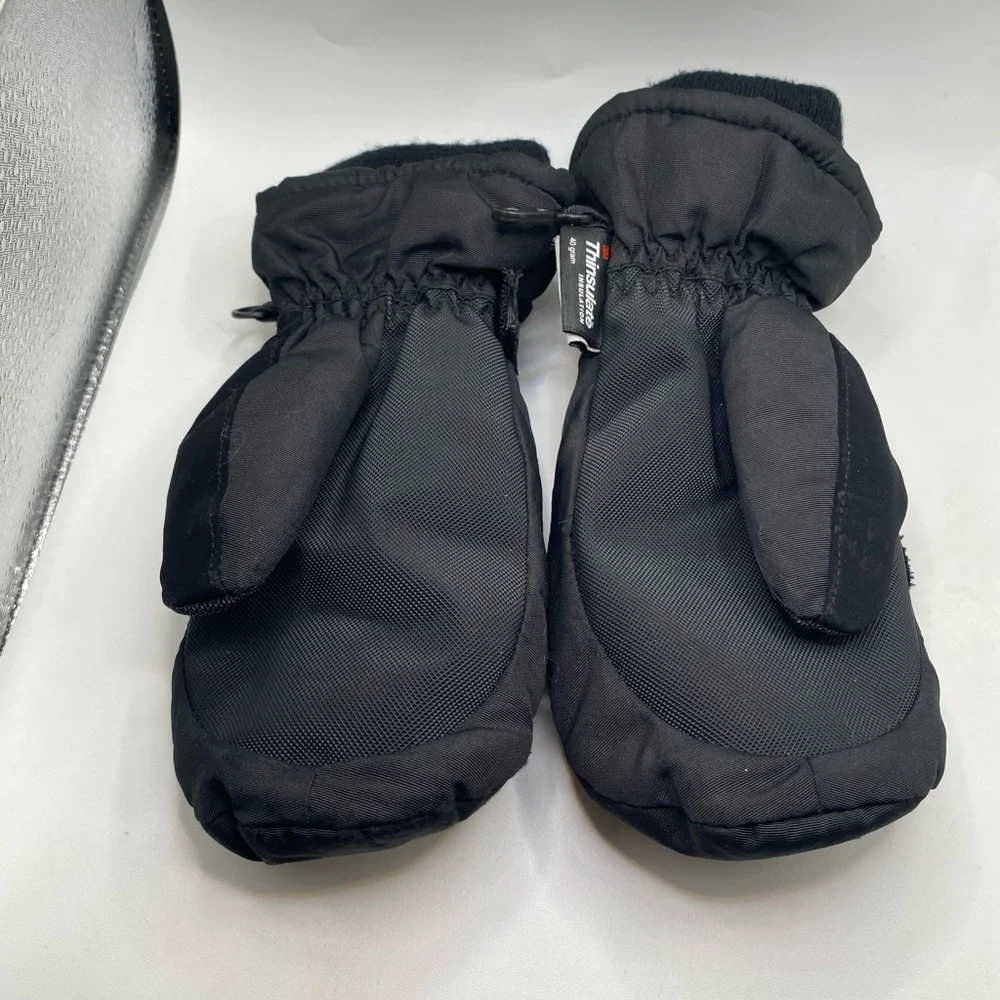 N'ice Caps Waterproof And 3M Thinsulate Insulated Skull Kid's Winter Gloves.